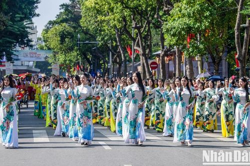 Tiếp tục tăng chất lượng công tác xúc tiến đầu tư, thương mại, du lịch của Hà Nội năm 2024