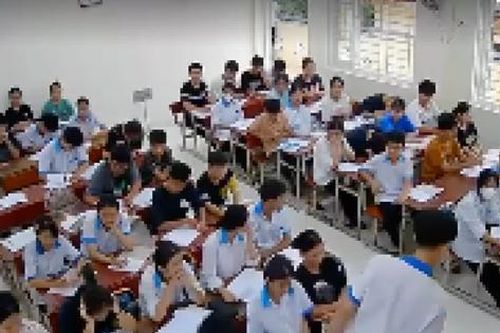 Vụ cô mắng trò 'khốn nạn': Liệu có nên cảm thông với nhà giáo?
