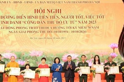 40 công dân Thủ đô được tặng danh hiệu Người tốt việc tốt năm 2023