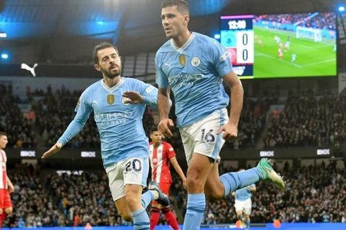 Man City kết thúc năm 2023 trong viên mãn