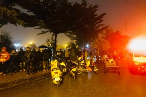 Nam sinh rơi xuống hồ tử vong: Triệu tập nhóm học sinh liên quan