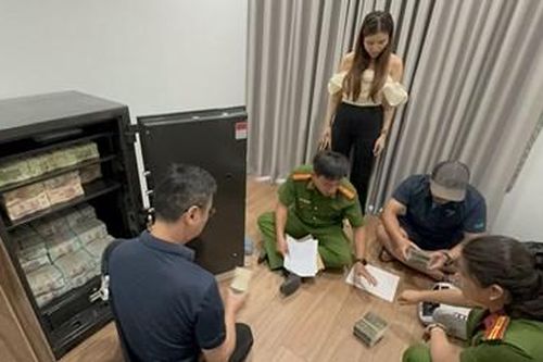 Triệt phá đường dây mại dâm phục vụ khách nước ngoài, 12 triệu đồng/đêm