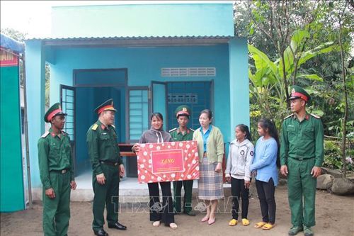 Mái ấm đại đoàn kết ấm tình quân dân