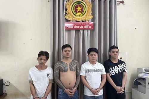 TPHCM: Bắt nhóm 'tín dụng đen', khủng bố cả nhà hàng xóm của con nợ để buộc trả tiền