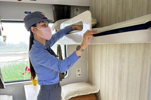 Hành khách bỏ quên ví chứa hơn 60 triệu trên tàu SE4