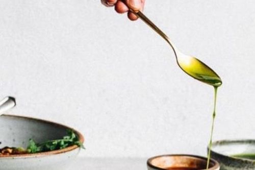 Bệnh tim mạch, ung thư rất 'sợ' nhưng não bộ, vóc dáng lại rất 'thích' bạn dùng loại dầu này