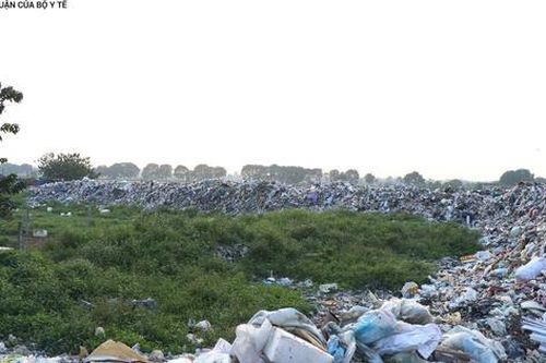 Hà Nội: Dân ngoại thành 'ám ảnh' vì mùi, nhà máy trăm tỷ xử lý rác lại bỏ hoang