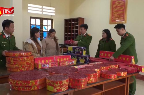 Giấu 100kg pháo nổ và pháo hoa nổ trong lán để xe
