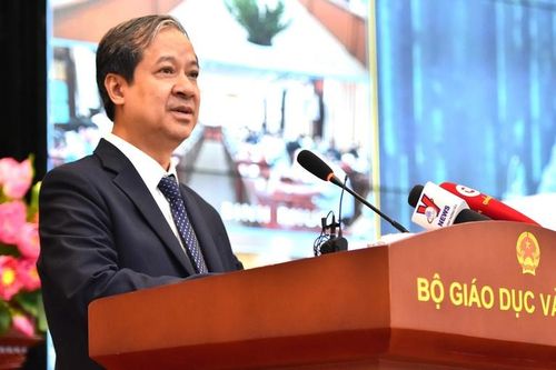 'Tiền' và 'con người' là 2 từ khóa quan trọng trong đổi mới giáo dục
