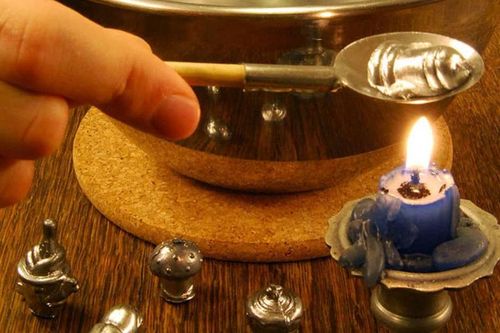 Phong tục độc đáo đón năm mới của các nước trên thế giới