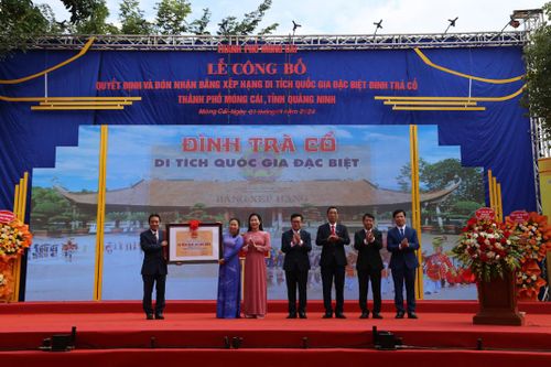 Công bố quyết định và đón nhận Bằng xếp hạng Di tích Quốc gia đặc biệt đình Trà Cổ