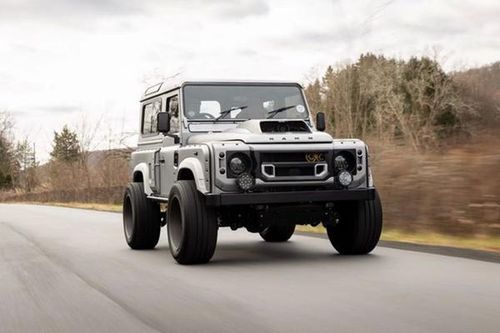 Kahn Design độ Land Rover Defender 90 kiểu 'nhà binh' hơn 3,1 tỷ đồng
