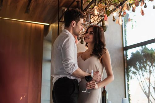 Đàn ông nghĩ gì khi thấy phụ nữ mặc gợi cảm?