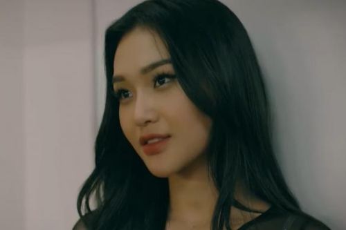 Chúng ta của 8 năm sau tập 25: Tùng 'sa bẫy' tiểu tam khi vợ vắng nhà?