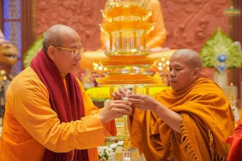 Bản tin 8H: Động thái của Chùa Ba Vàng trước yêu cầu gỡ bỏ giới thiệu xá lợi tóc Đức Phật