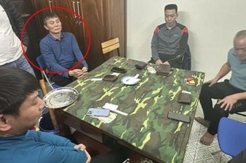 Công an Hà Nội bắt đối tượng dân xã hội có biệt danh Cường 'kính'