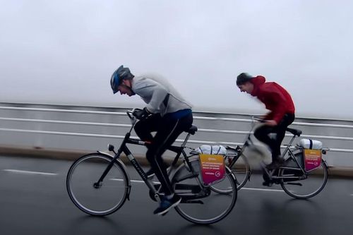 Cuộc đua xe đạp ngược chiều gió bão khó nhằn nhất thế giới