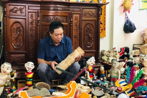 Nghệ sỹ Phan Thanh Liêm - người nặng lòng với rối nước truyền thống