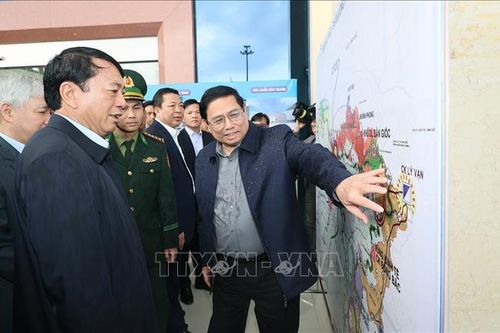 Thủ tướng Phạm Minh Chính: Nghiên cứu xây dựng khu kinh tế cửa khẩu tại Cao Bằng