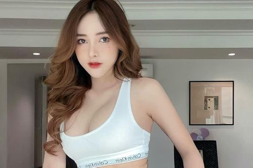 Ngắm thân hình nuột nà của hot girl Việt được báo quốc tế ca ngợi hết lời