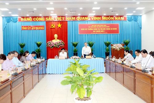 Sớm công nhận Trường Chính trị Tôn Đức Thắng đạt chuẩn