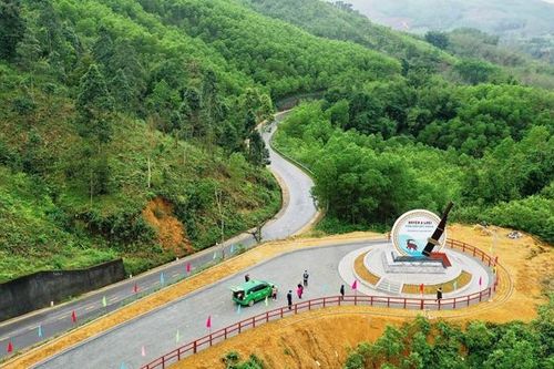 Vùng đất phía tây nhiều đổi thay