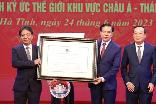 Xây dựng, phát triển văn hóa và con người Hà Tĩnh trong giai đoạn mới