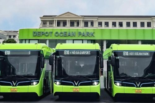 Chính thức có xe bus điện VinBus kết nối nội đô Hà Nội tới sân bay Nội Bài