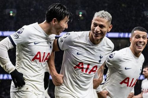 Son Heung-min rực sáng, 'Gà trống' bay cao ngay trên sân nhà