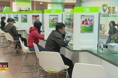 Một loạt ngân hàng thay đổi phí SMS Banking