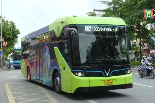Chính thức có xe bus điện tới sân bay Nội Bài