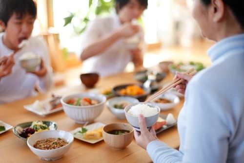 6 bí quyết sống thọ, trẻ lâu của người Nhật