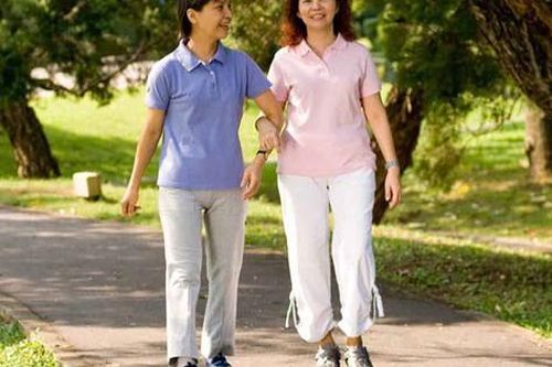 Nếu đi bộ là hoạt động thể thao duy nhất bạn thực hiện thì có giúp cơ thể khỏe mạnh không?