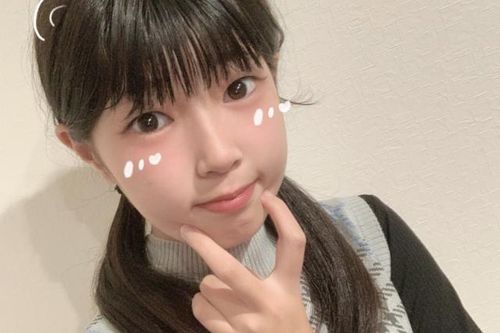 Nữ ca sĩ Nhật Bản qua đời ở tuổi 13