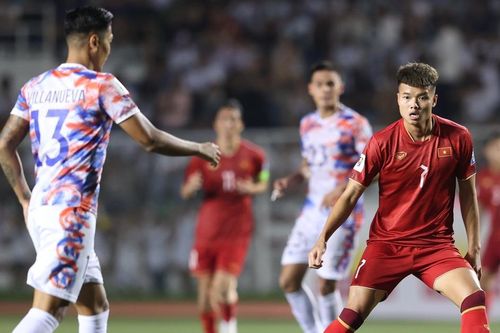 HLV Troussier sẽ 'mở lòng' với các tân binh