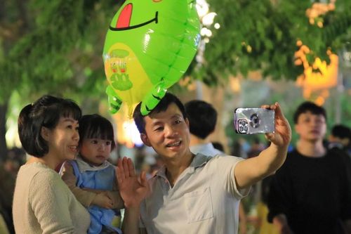 Chào tuần mới: 'Tỉnh dậy đã là năm mới'