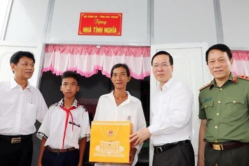 Chủ tịch nước Võ Văn Thưởng dự lễ tổng kết công tác vận động, hỗ trợ xây dựng nhà cho người nghèo