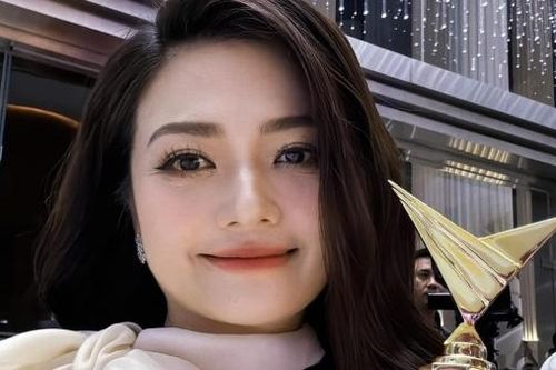 Ngắm nhan sắc đời thường của diễn viên Kiều Anh