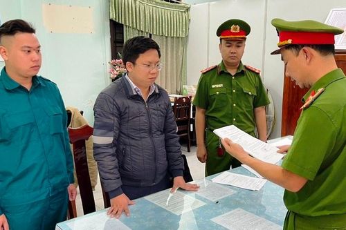 Bắt giám đốc phòng giao dịch ngân hàng ở Quảng Nam lừa đảo chiếm đoạt 14 tỷ đồng
