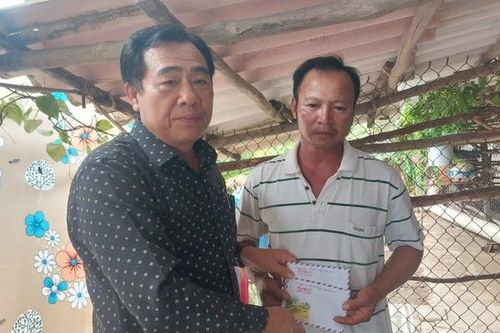 Bản tin 8H: Mẹ phát hiện thi thể hai con dưới ao tôm