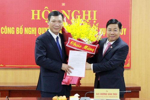 Công bố nghị quyết của Ban Thường vụ Tỉnh ủy Bắc Giang về công tác cán bộ