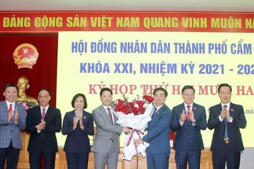Cẩm Phả có tân Chủ tịch UBND thành phố