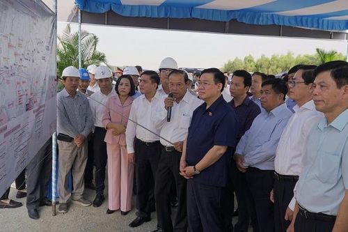 Chủ tịch Quốc hội Vương Đình Huệ thăm và làm việc tại tỉnh Bà Rịa - Vũng Tàu