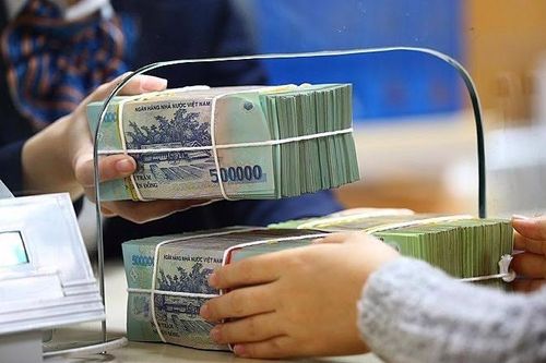 Tin tức kinh tế ngày 2/1: Một ngân hàng ngược dòng tăng lãi suất huy động