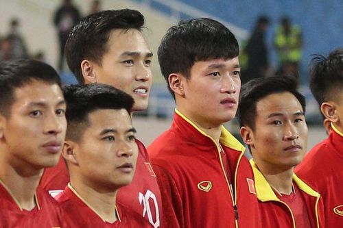 Hoàng Đức báo 'tin dữ', HLV Troussier giấu bài trước Asian Cup