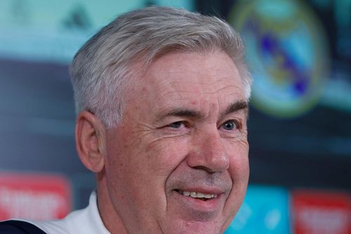 HLV Ancelotti: Real Madrid không mua trung vệ mới