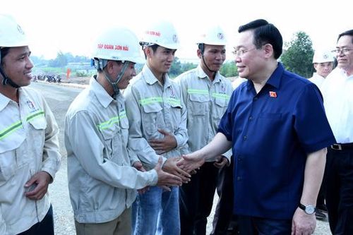Chủ tịch Quốc hội Vương Đình Huệ thăm, làm việc tại tỉnh Bà Rịa - Vũng Tàu