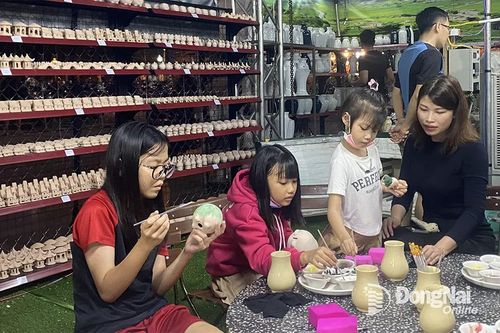 Ước mong đưa gốm Biên Hòa đến với học sinh