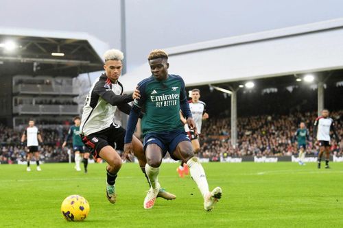 Arsenal vẫn… yếu bóng vía