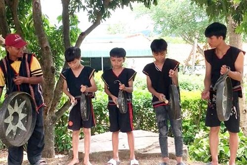 Cuộc chuyển đổi ngoạn mục của cồng chiêng